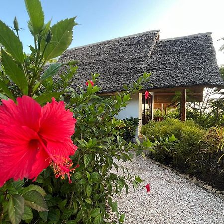 ホテル Kidoti Bay エクステリア 写真