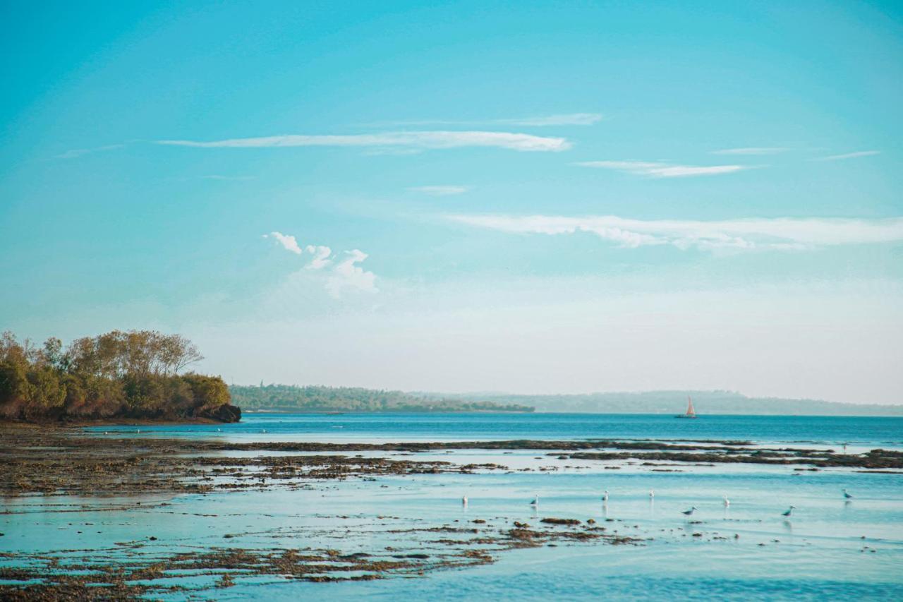 ホテル Kidoti Bay エクステリア 写真