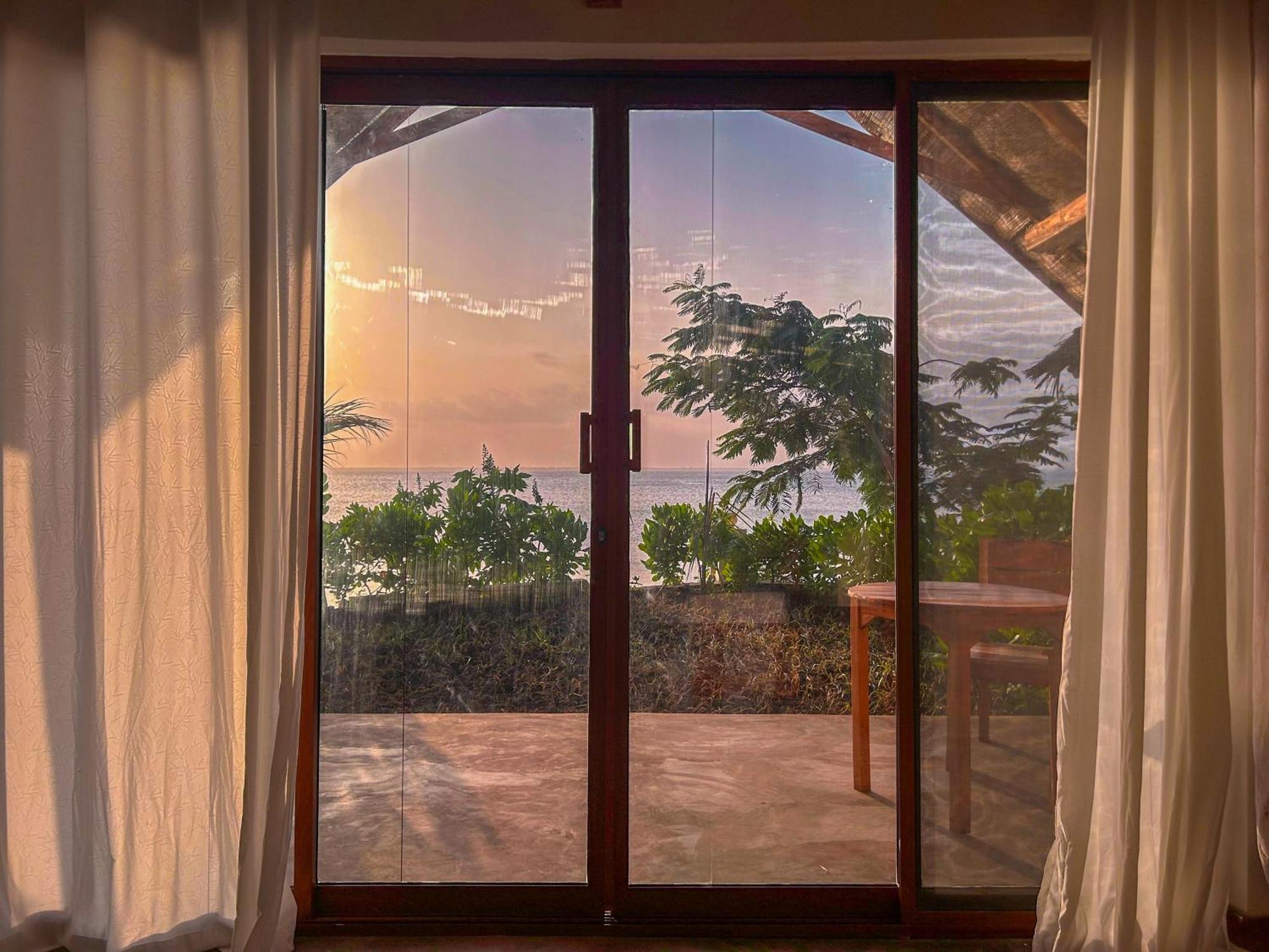 ホテル Kidoti Bay エクステリア 写真